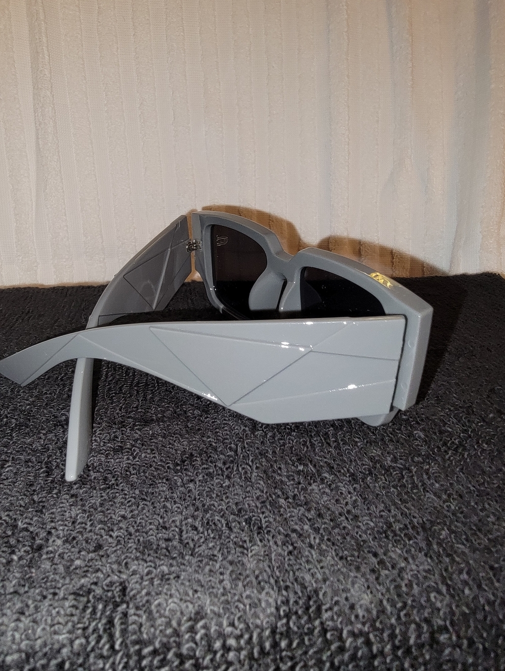 Chunky Rectangular Sunglasses in Light Gray and Black - Picture 3 of 4